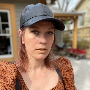 Meet your Posher, Rebecca